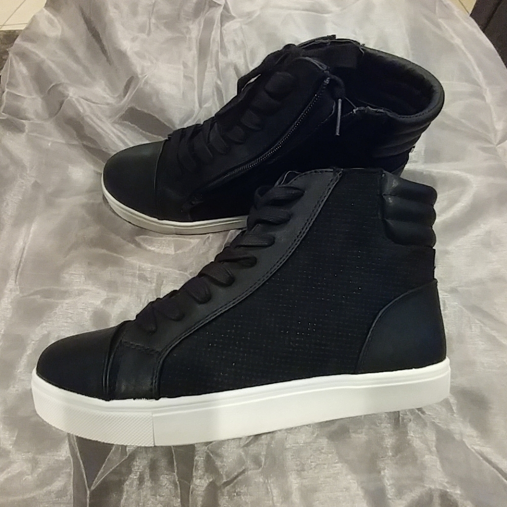 Steve Madden sneaker